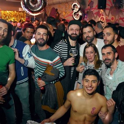 cruising bars barcelona|Gay Barcelona: guide to the best bars, clubs,。